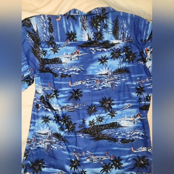 Ky's men's Hawaiian WWII bomber plane shirt M - Picture 2 of 5